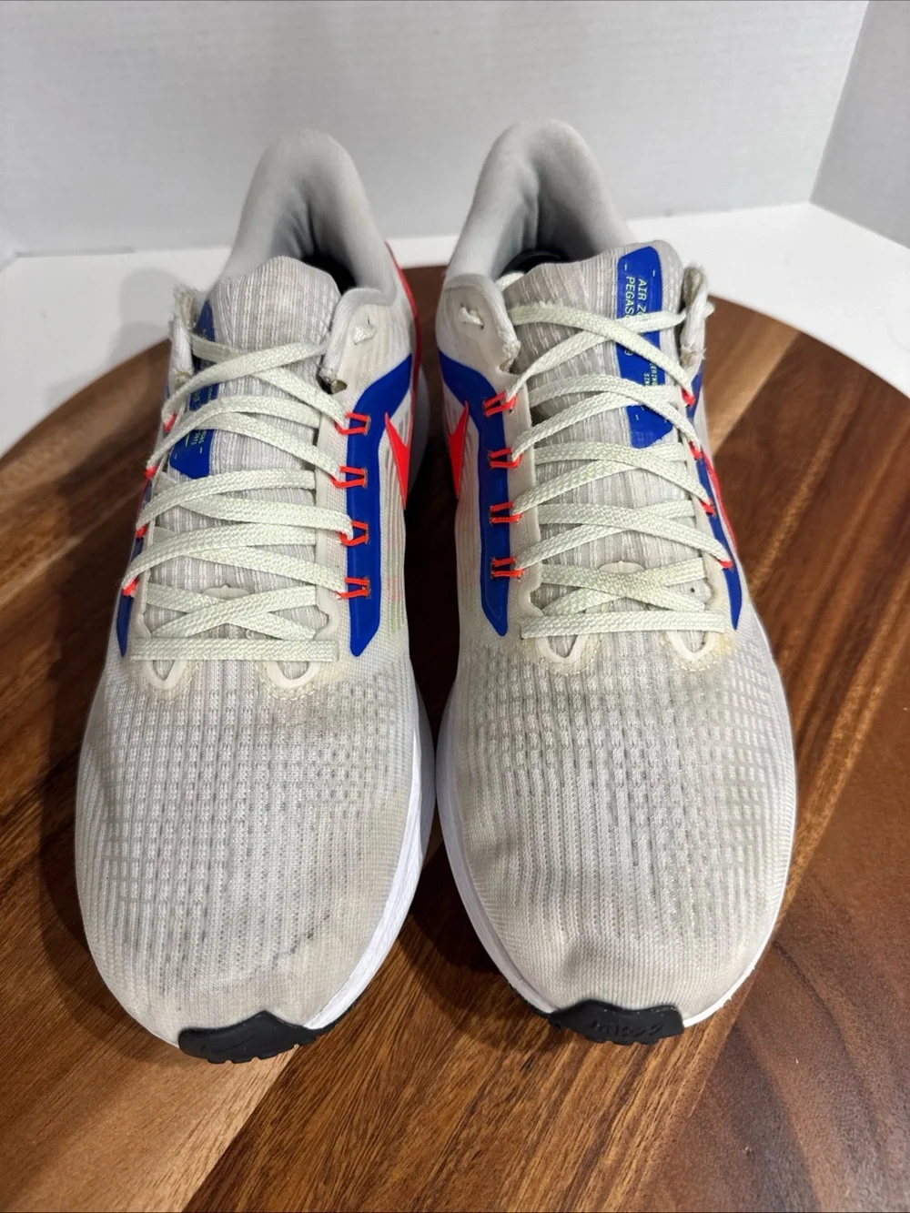 Nike Air Zoom Pegasus 39 white & Bright Crimson 2022 Men’s Size 9.5